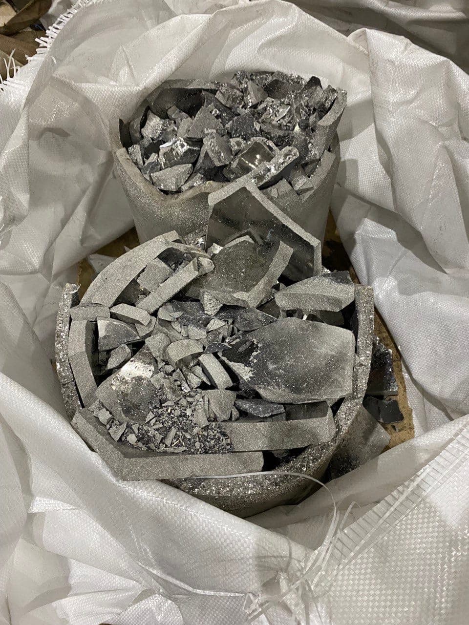 W Crucibles tungsten scrap